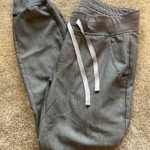 Small/Petite Grey Figs Zamora Joggers